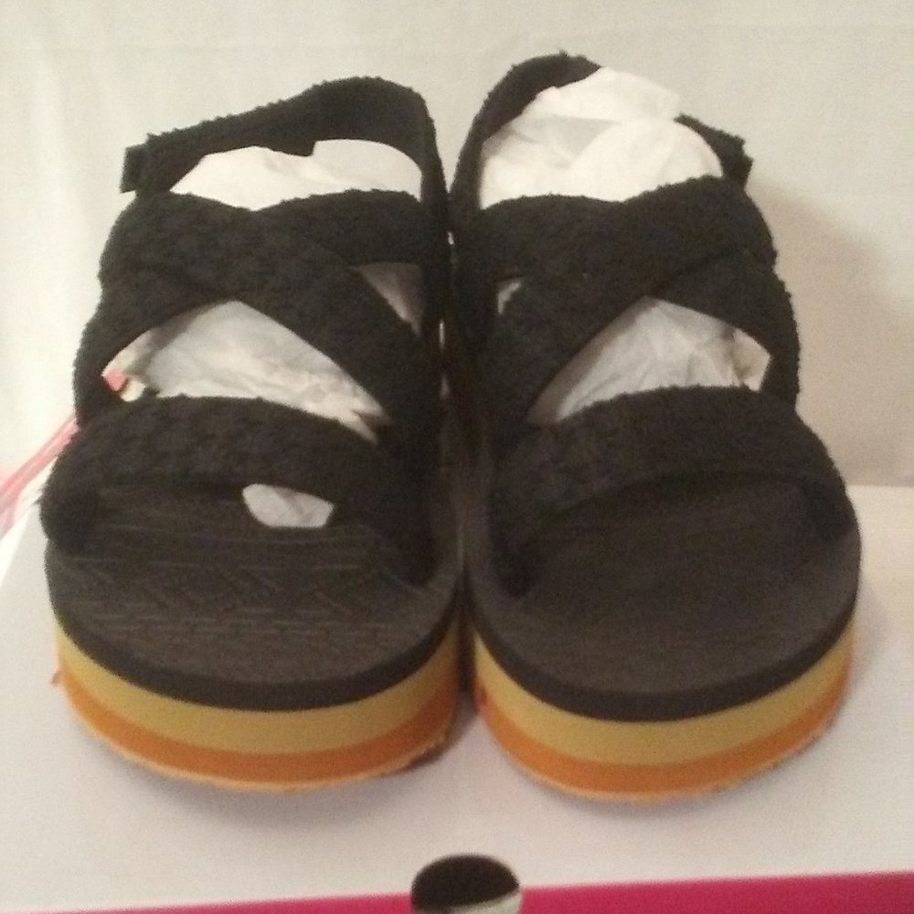 LUKEES Black Lofty Goals Sandals - Size 9 Women